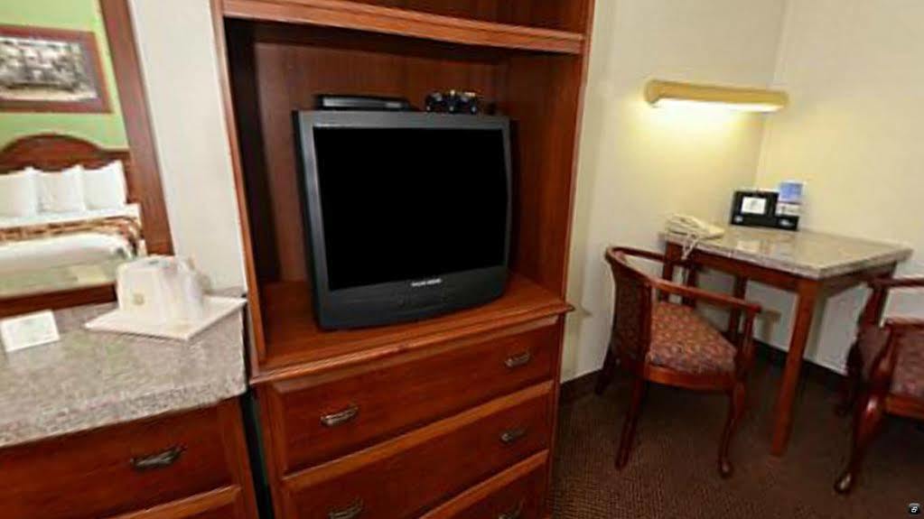 Clarion Inn I-94 Near Expo Center Kalamazoo Extérieur photo
