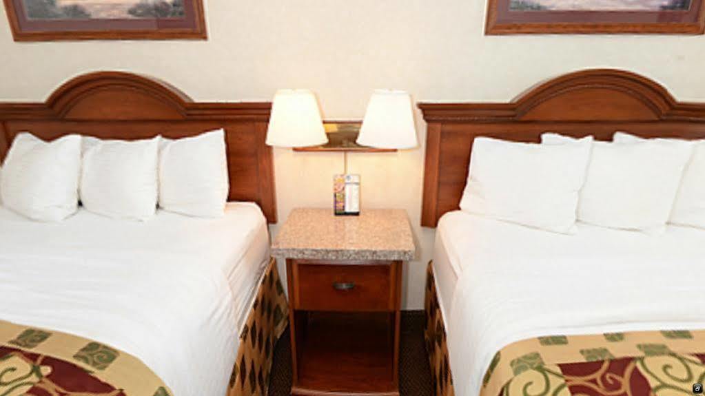 Clarion Inn I-94 Near Expo Center Kalamazoo Extérieur photo